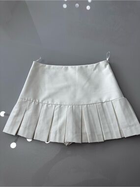 Zara Classic Pleated White Women's skort